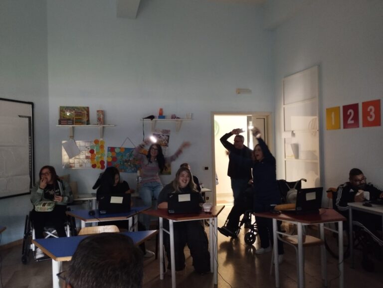 Gioia Tauro - Lezione 8 – Formattazione avanzata + laboratorio multimediale (e festa di fine Modulo 1) 2