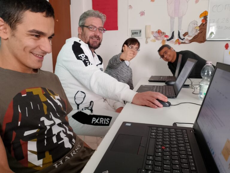 San Marco Argentano — Lezione 10 - Ricerca immagini, ordine in cartelle e… un drone in volo 1