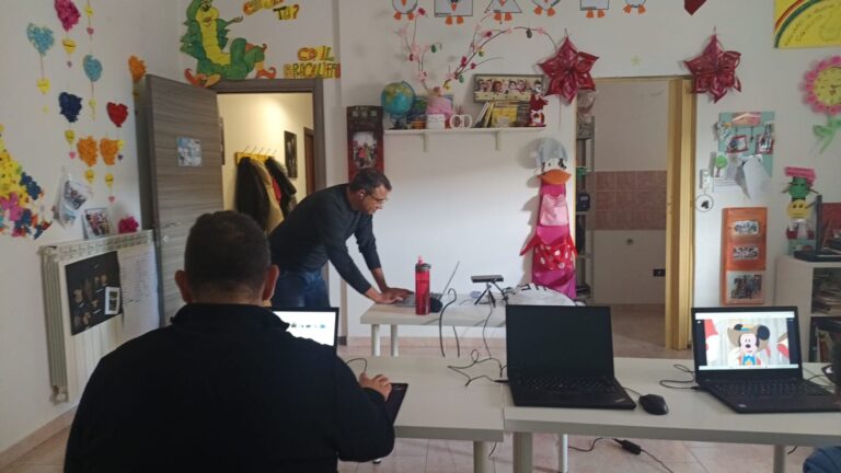 San Marco Argentano — Lezione 10 - Ricerca immagini, ordine in cartelle e… un drone in volo 5