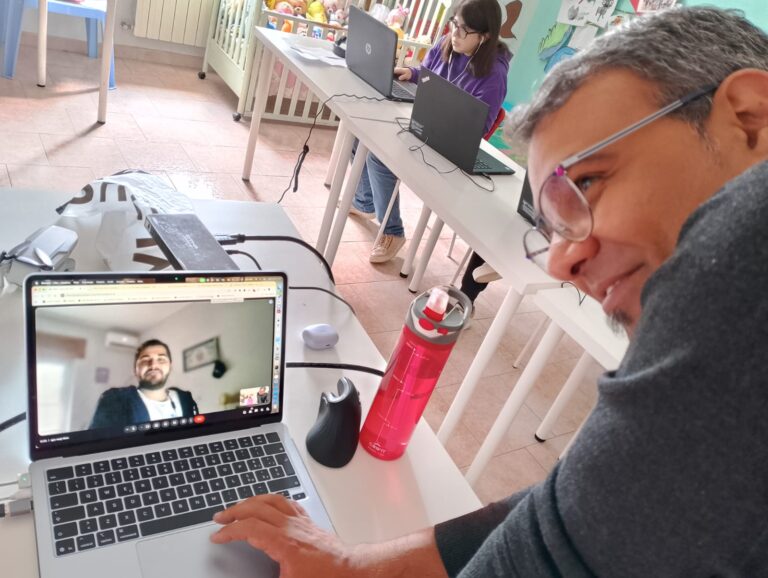 San Marco Argentano — Lezione 10 - Ricerca immagini, ordine in cartelle e… un drone in volo